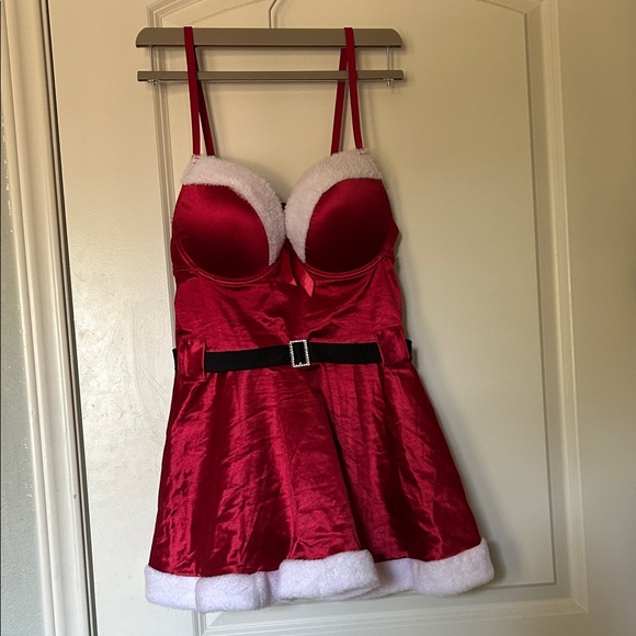 Fashion Nova Other - Fashion Nova Red and White Holiday Chemise